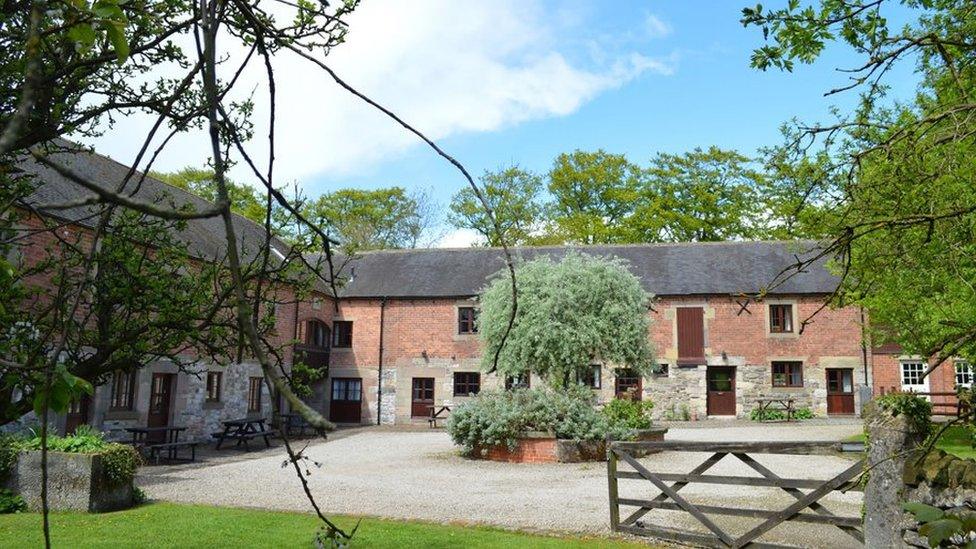 Knockerdown Cottages