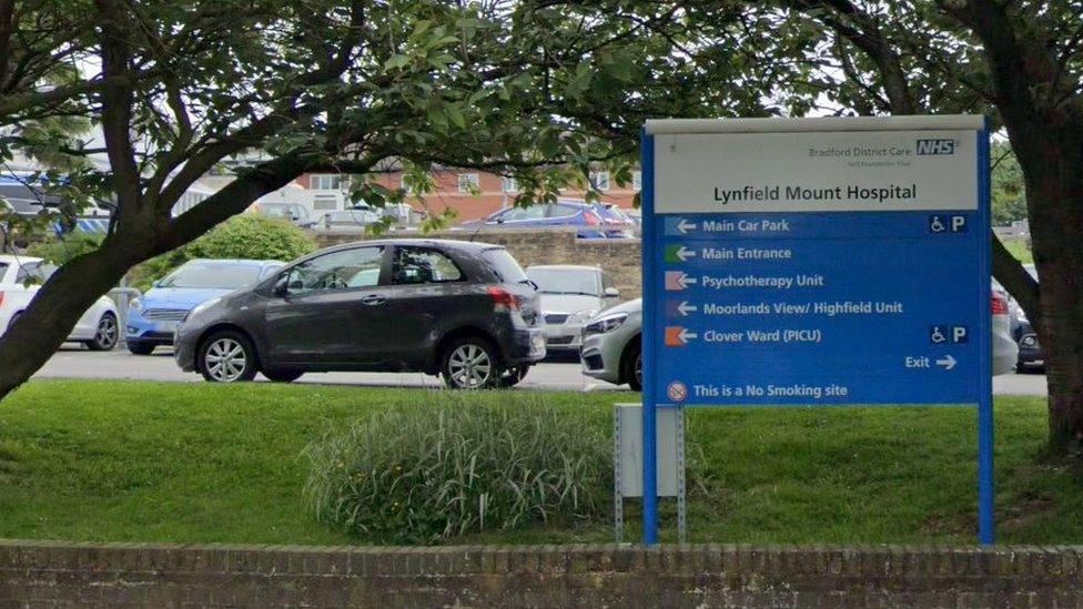 Lynfield Mount Hospital sign