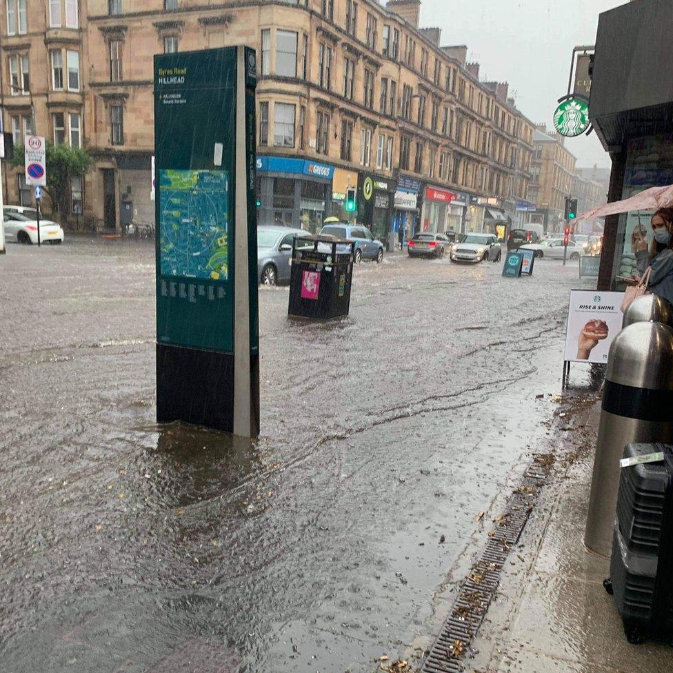 Flooding in Byres Road