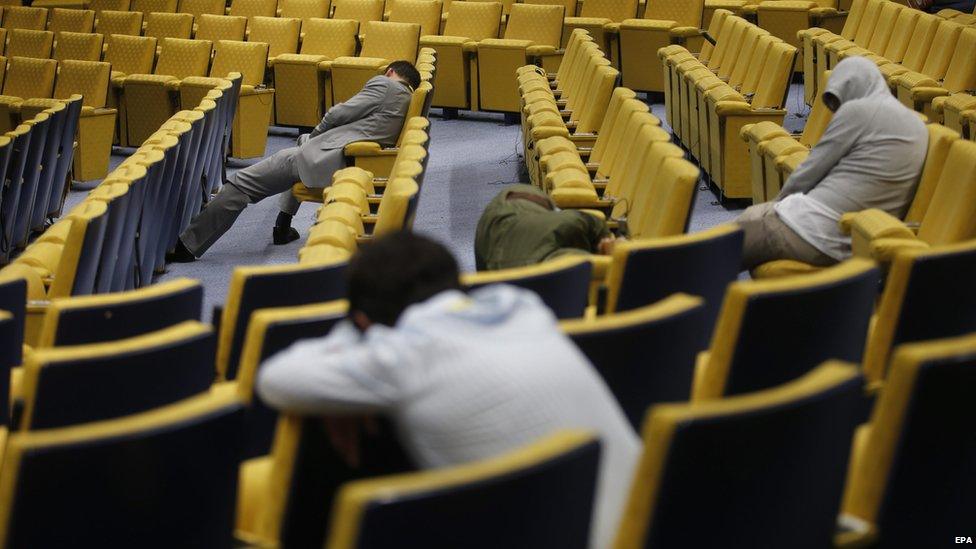 Journalists at venue of eurozone summit in Brussels. 13 July 2015