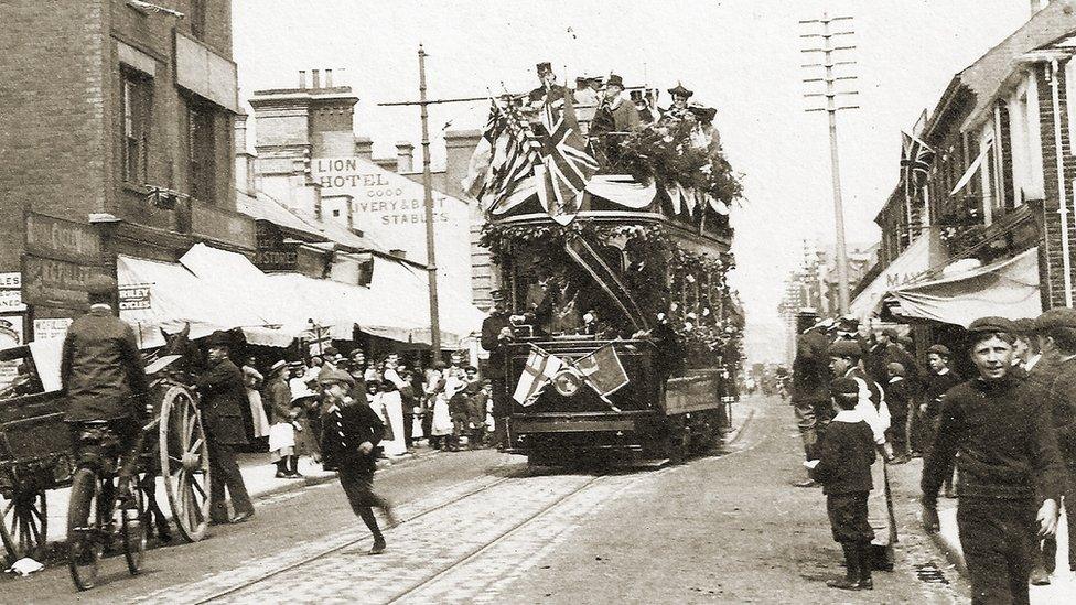 A tram arriving in London Road South on 22 July 1903