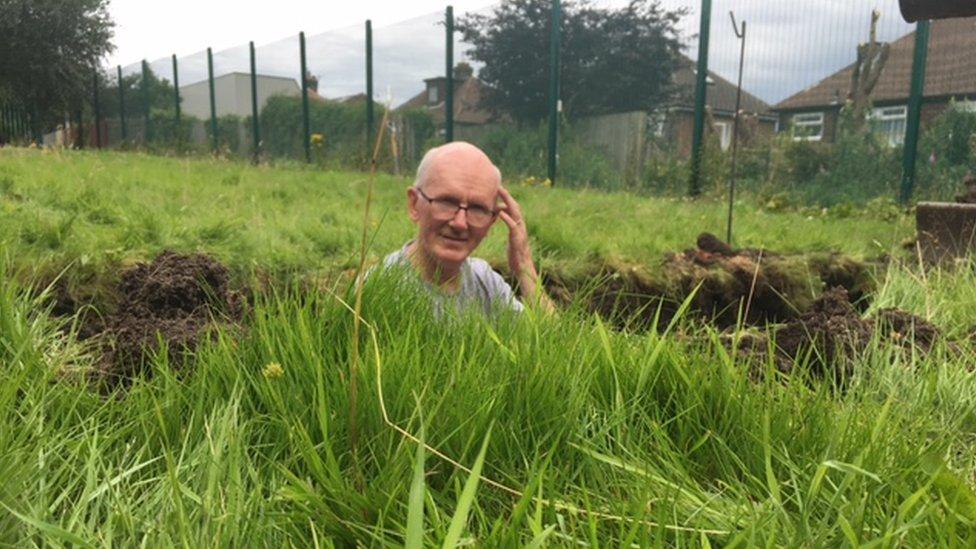 John Edwards in the grave