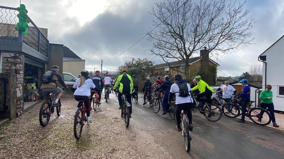 Cyclists in the Teign Valley