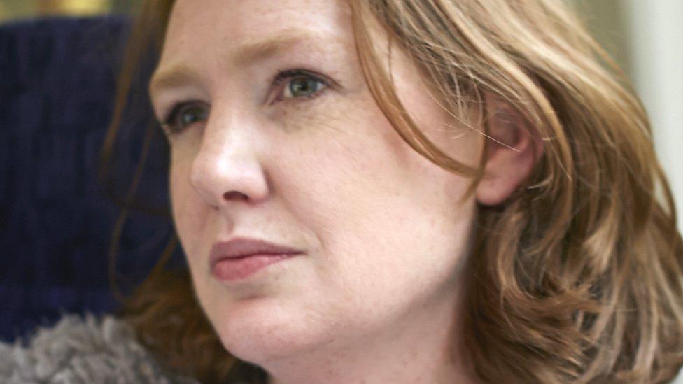 Paula Hawkins