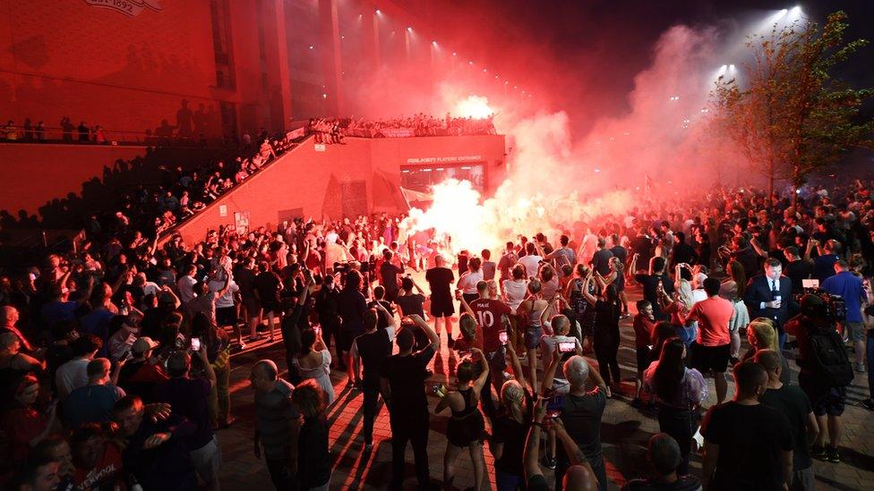 Huge crowd outside Anfield