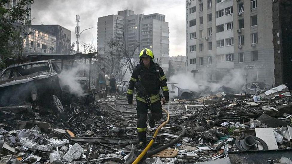Nine killed in Russian strikes on Kyiv on eve of Nato summit in Turkey