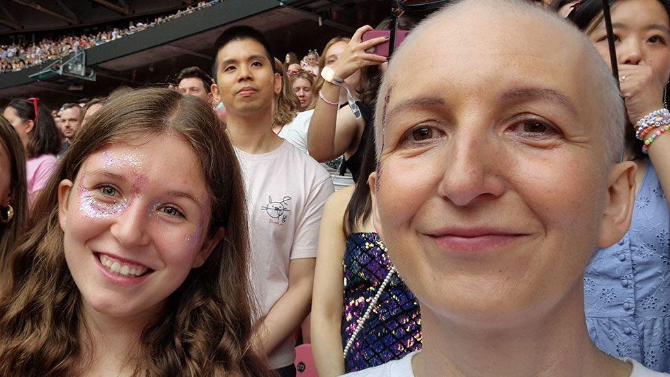 Nichola and daughter at Taylor Swift concert