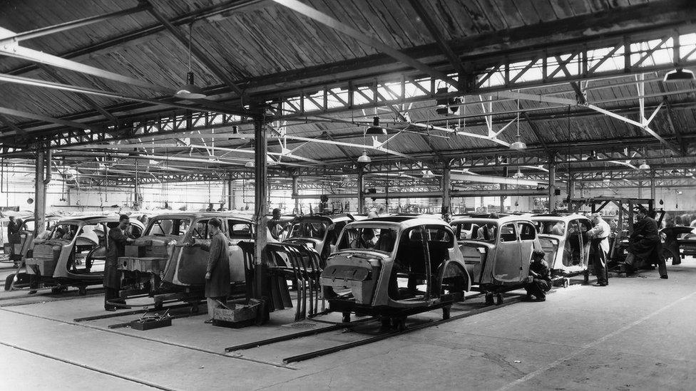 Rootes production in the 1930s at Humber Road