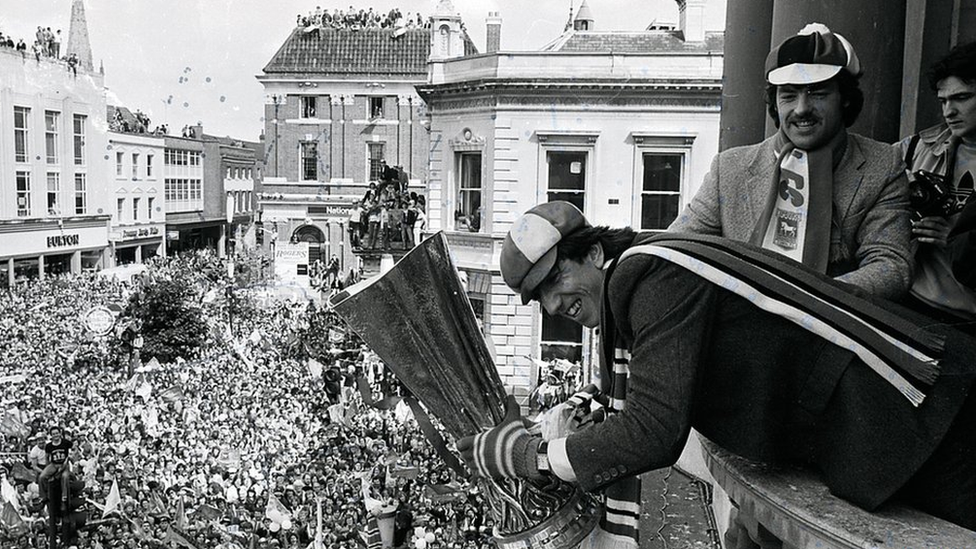 Paul Mariner holding the Uefa Cup in Ipswich town centre in 1981