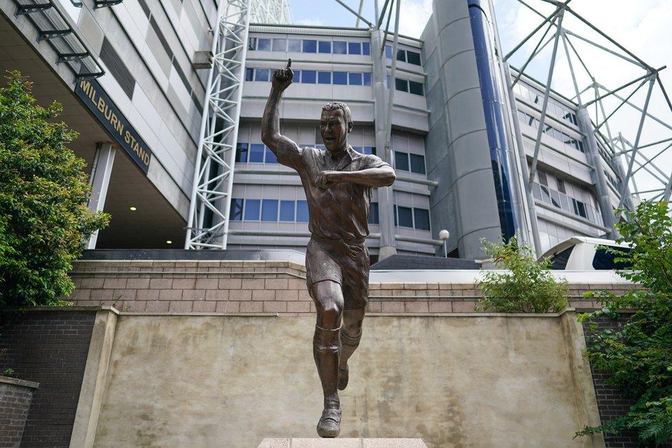 Statue of Alan Shearer outside St James' Park