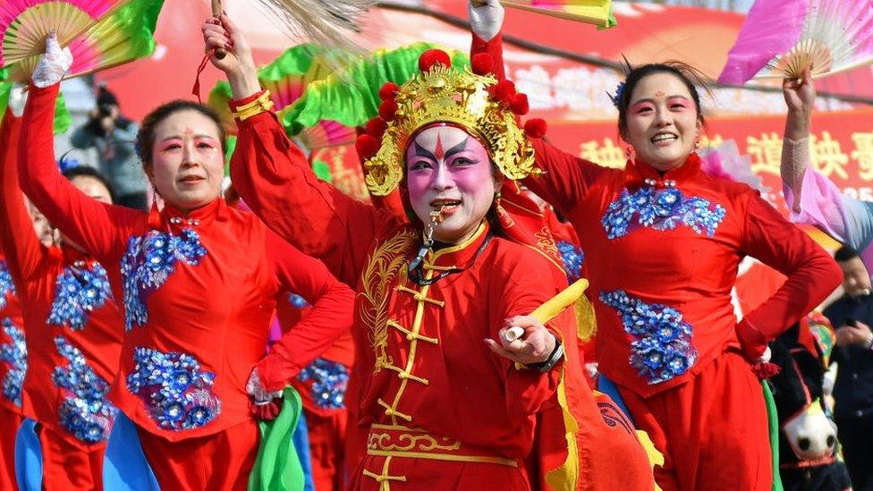 Artists performing during a fishing Lantern Festival in Luyang Village, Dajijia Street, Huang-Bohai New District, Yantai, eastern China's Shandong province