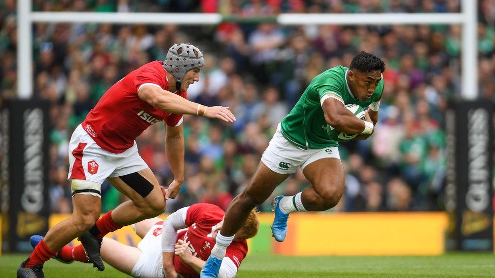 Bundee Aki