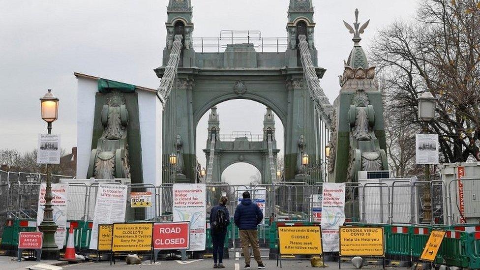 Hammersmith Bridge