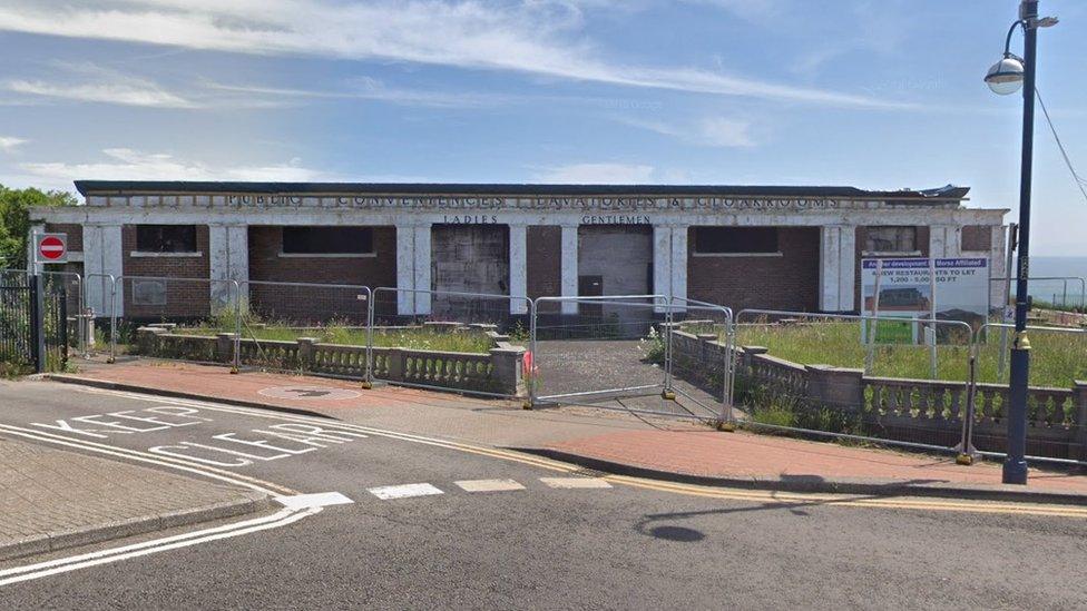 Toilet block on Barry Island to become restaurant