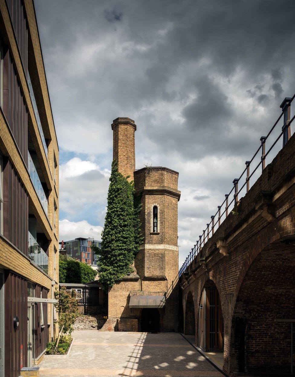 Accumulator Tower, Limehouse, Tower Hamlets