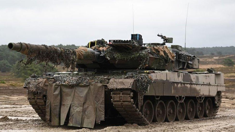 Leopard 2 tank