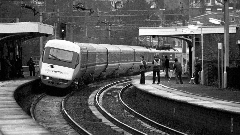 The APT on a bend going through Melton Mowbray