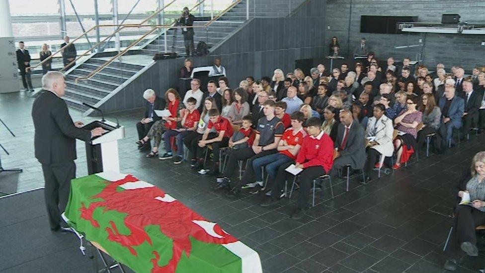 Carwyn Jones speaks at Rhodri Morgan's funeral