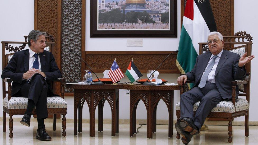 US Secretary of State Antony Blinken and Palestinian President Mahmoud Abbas speak to reporters in Ramallah, in Ramallah, in the occupied West Bank (25 May 2021)