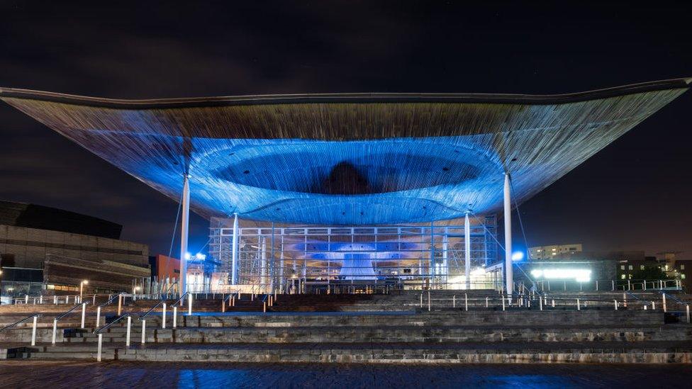 senedd-wales.