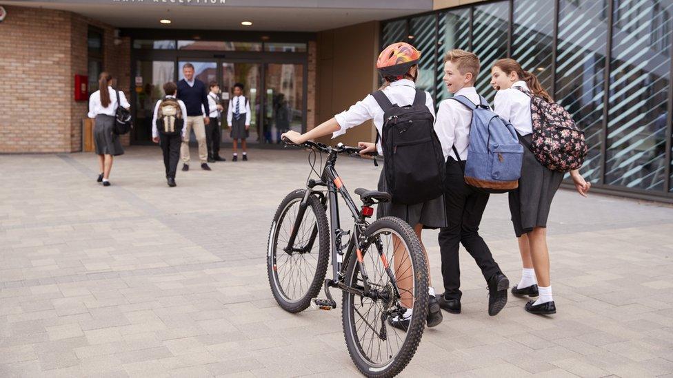 children-cycling.