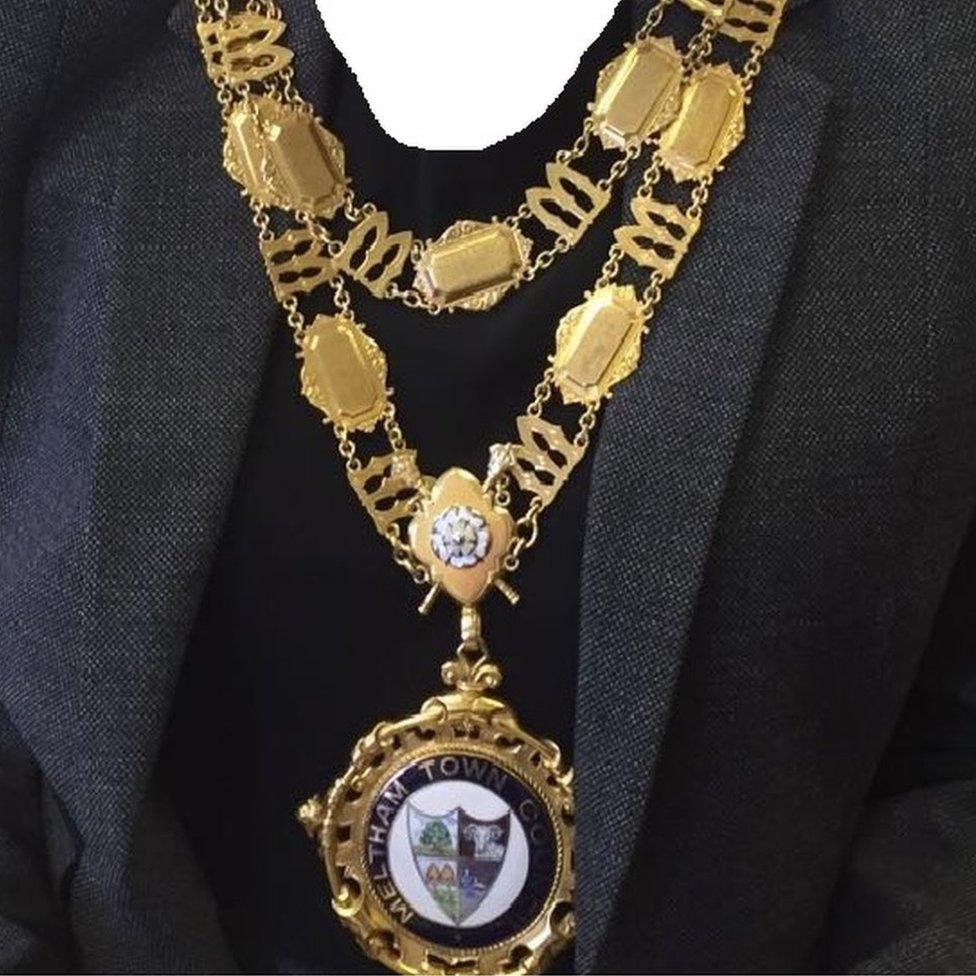 Meltham Urban District Council mayoral chain
