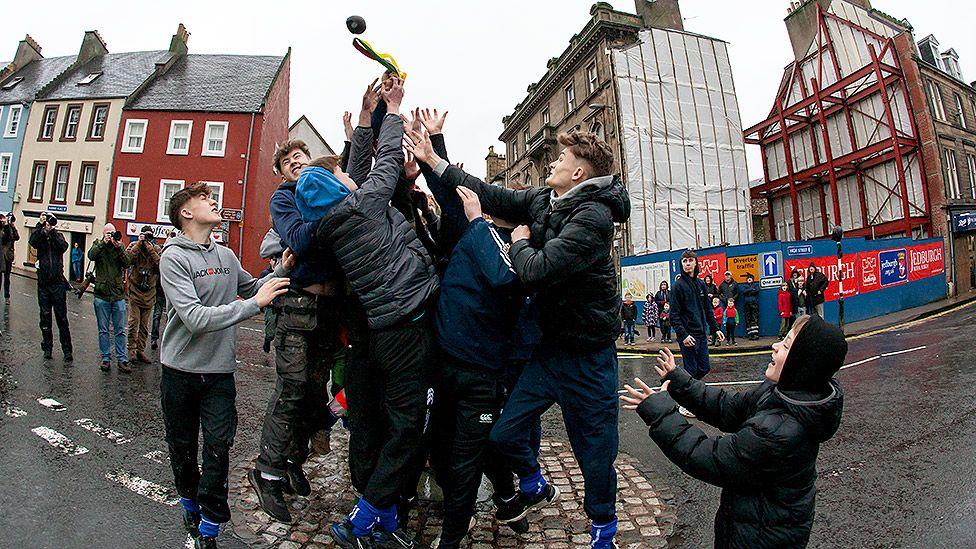 Jedburgh ba' game