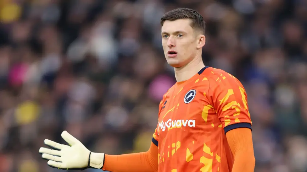 Goalkeeper Liam Roberts joins League One club Mansfield Town after release by Millwall