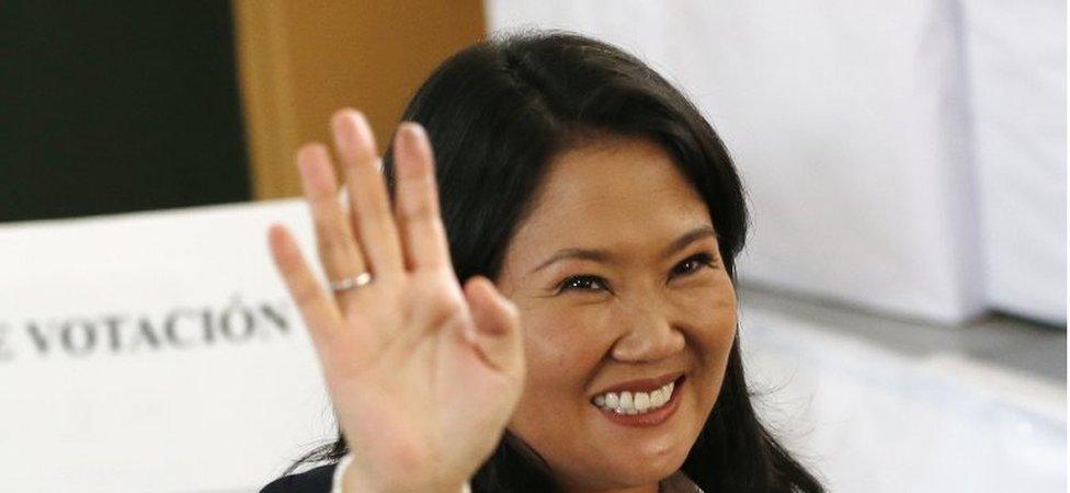 Peruvian presidential candidate Keiko Fujimori gestures to followers in Lima, Peru, June 5, 2016.