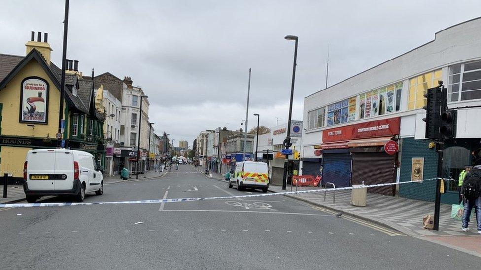 London Road scene in West Croydon