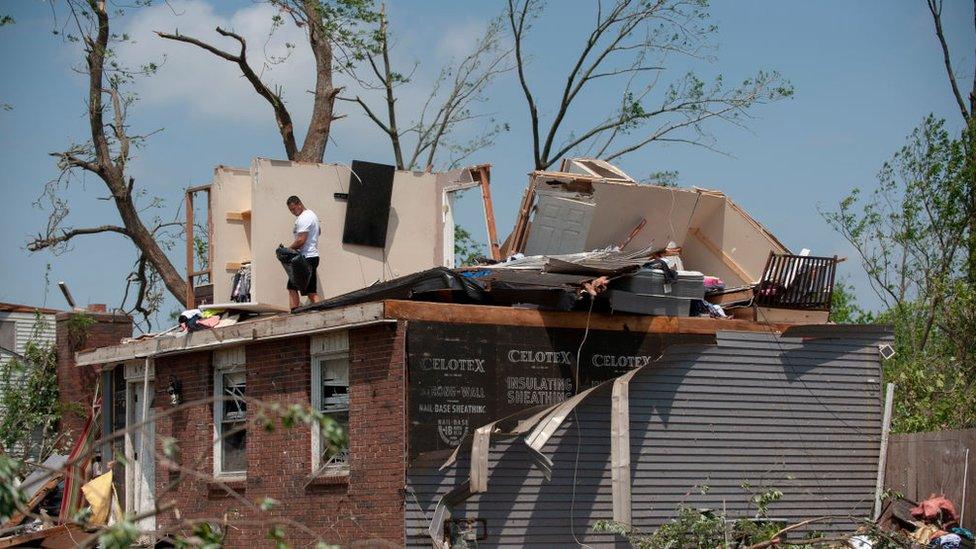 Ohio residents take stock of the tornadoes devastation