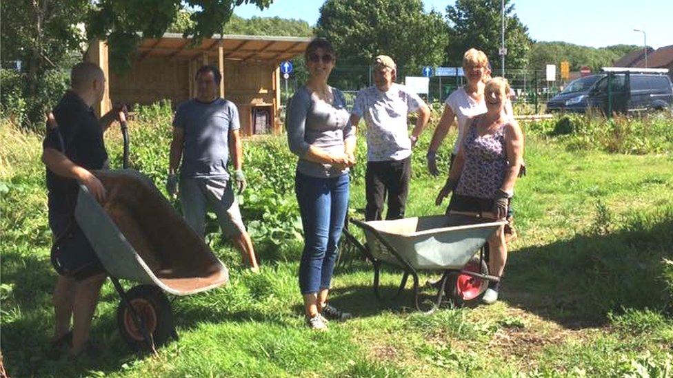 Allotmentiers get busy at Badgers Brook