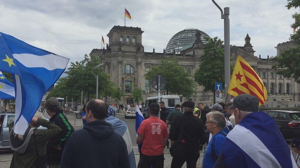 Independence rally outside the Reichstag