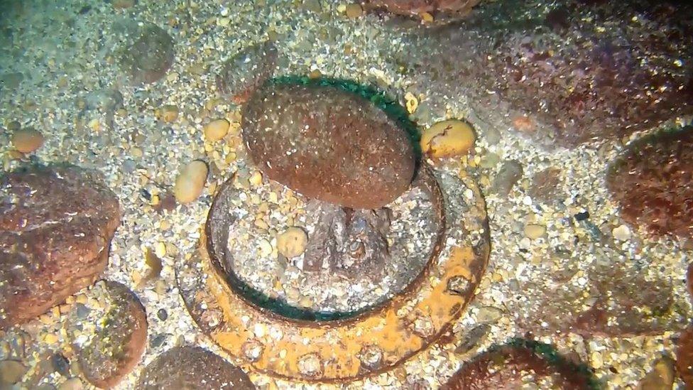 Debris on seabed