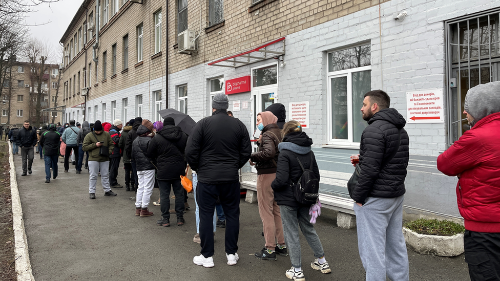 A long queue outside a blood donation centre