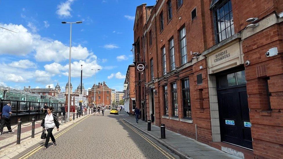 Princes Dock Street, city centre