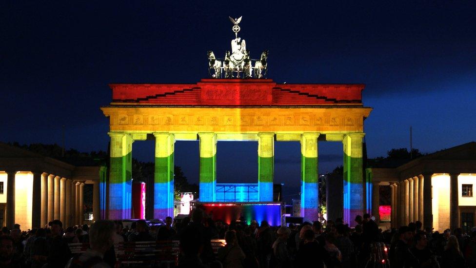 Brandenburg Gate lit in rainbow colours during vigil after Orlando mass shooting, 18 June 2016