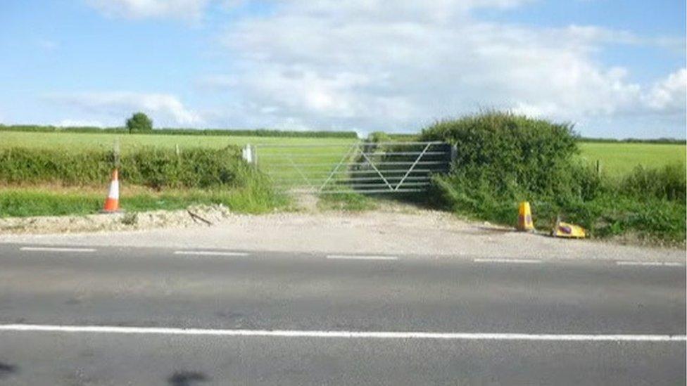 A354 entrance