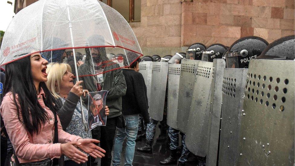 Protesters confront police in Yerevan, 19 April