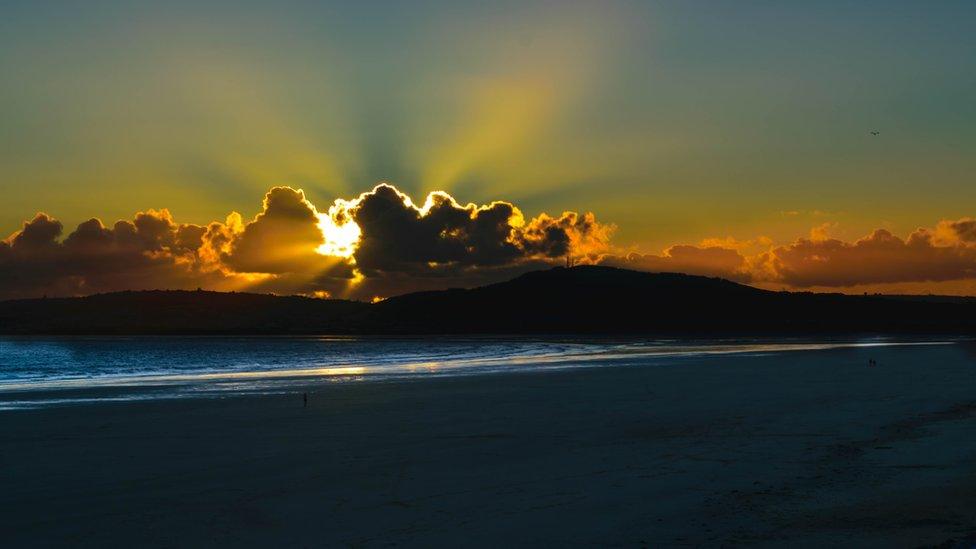 Thomas Williams, of Port Talbot, captured this beautiful sunset.