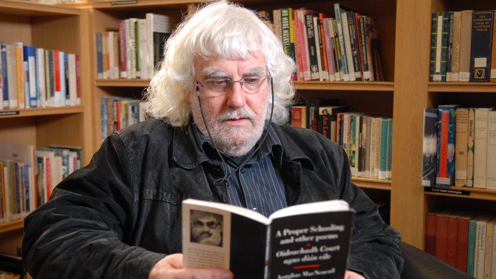 Aonghas Dubh MacNeacail
