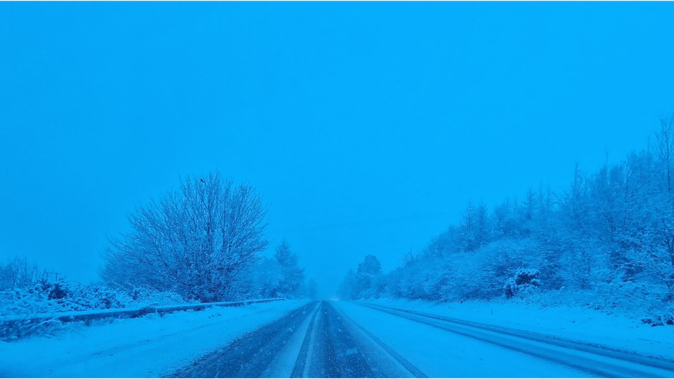 Snowy County Londonderry Road