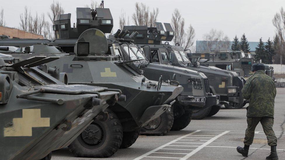 Russian armour in Luhansk