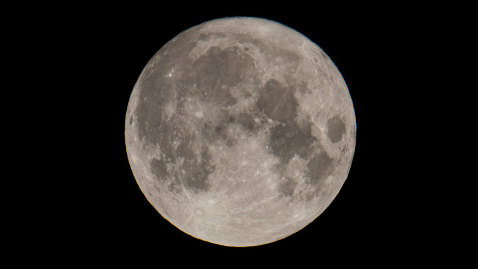 super-moon-in-Netherlands