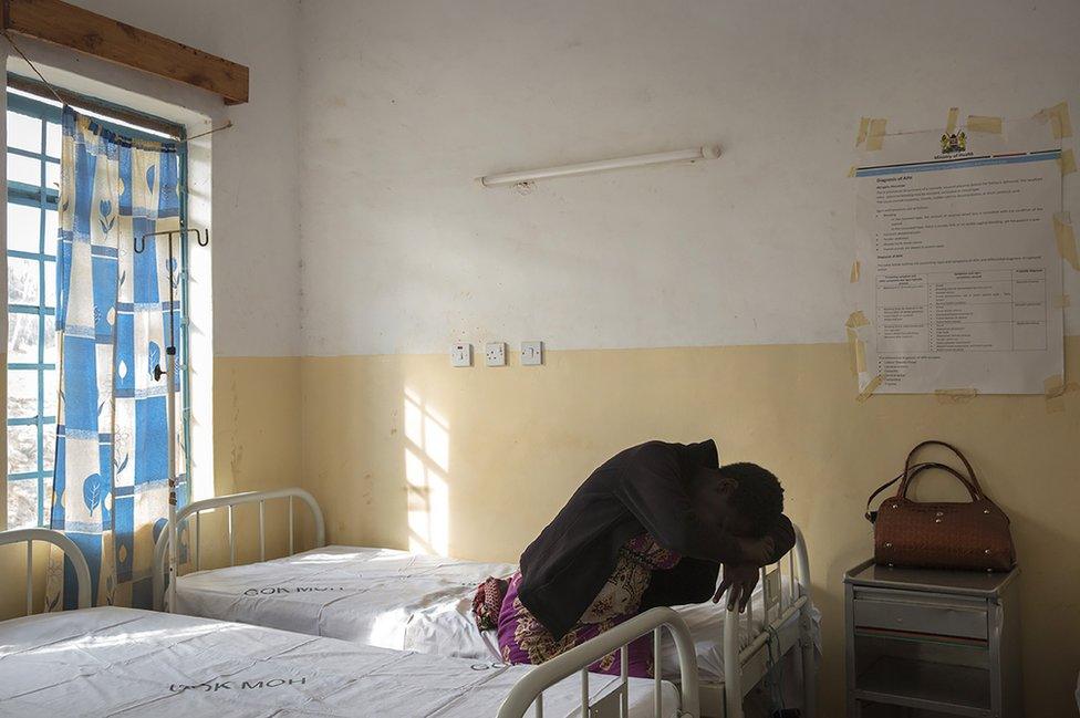 Nelly during the early stages of labour, a few hours after arriving at the maternity clinic in Bungoma, Kenya.