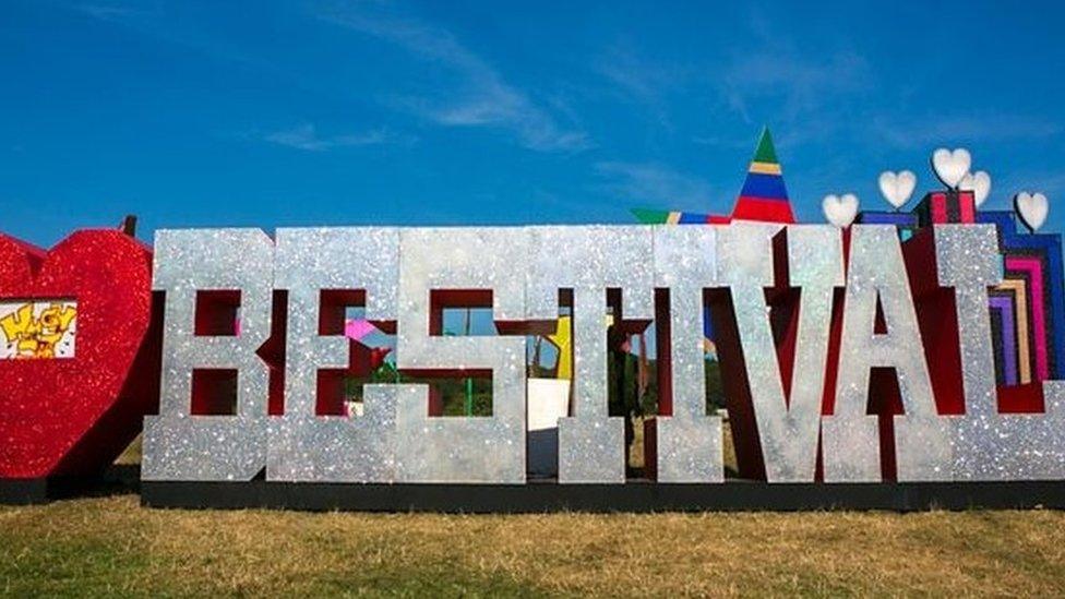 Bestival sign