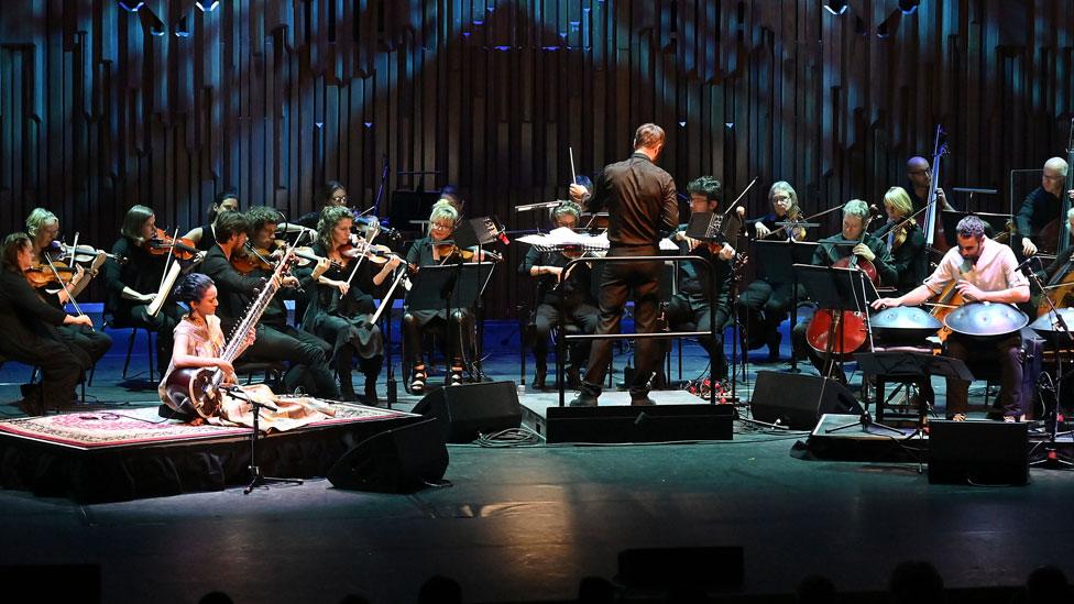 Anoushka Shankar, Manu Delago _ Jules Buckley with Britten Sinfonia at the Barbican