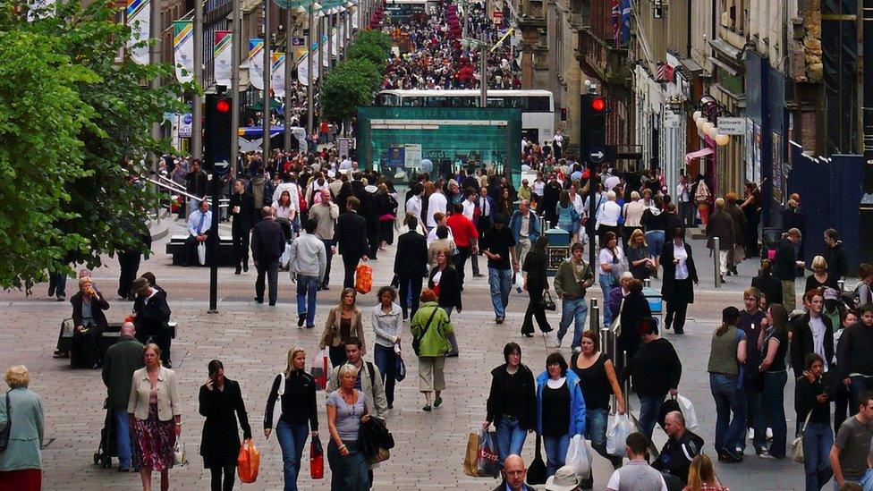 Buchanan Street crowds