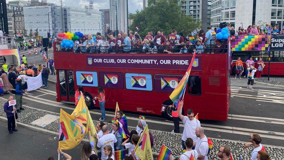 Aston Villa bus