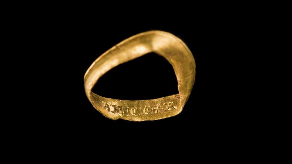 A 17th Century gold ring